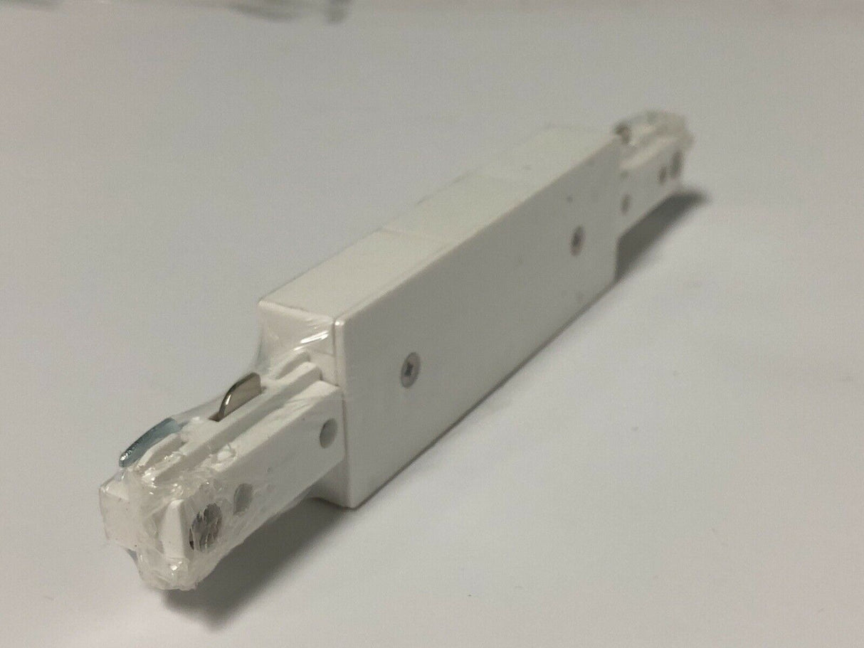 Enhance Your Lighting Setup with the straight Large Connector White PRO-0334 RZ - Live End for Single Circuit Track System