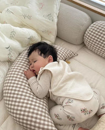 Baby Pillow Newborn Nursing Pillows Plaid Cotton Moon Shape Maternity Breastfeeding Pillow Bedding Cushion Sofa Throw Pillow Baby Room Decoration