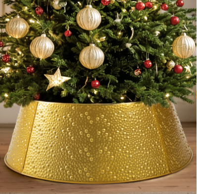 Gold metal Christmas tree collar