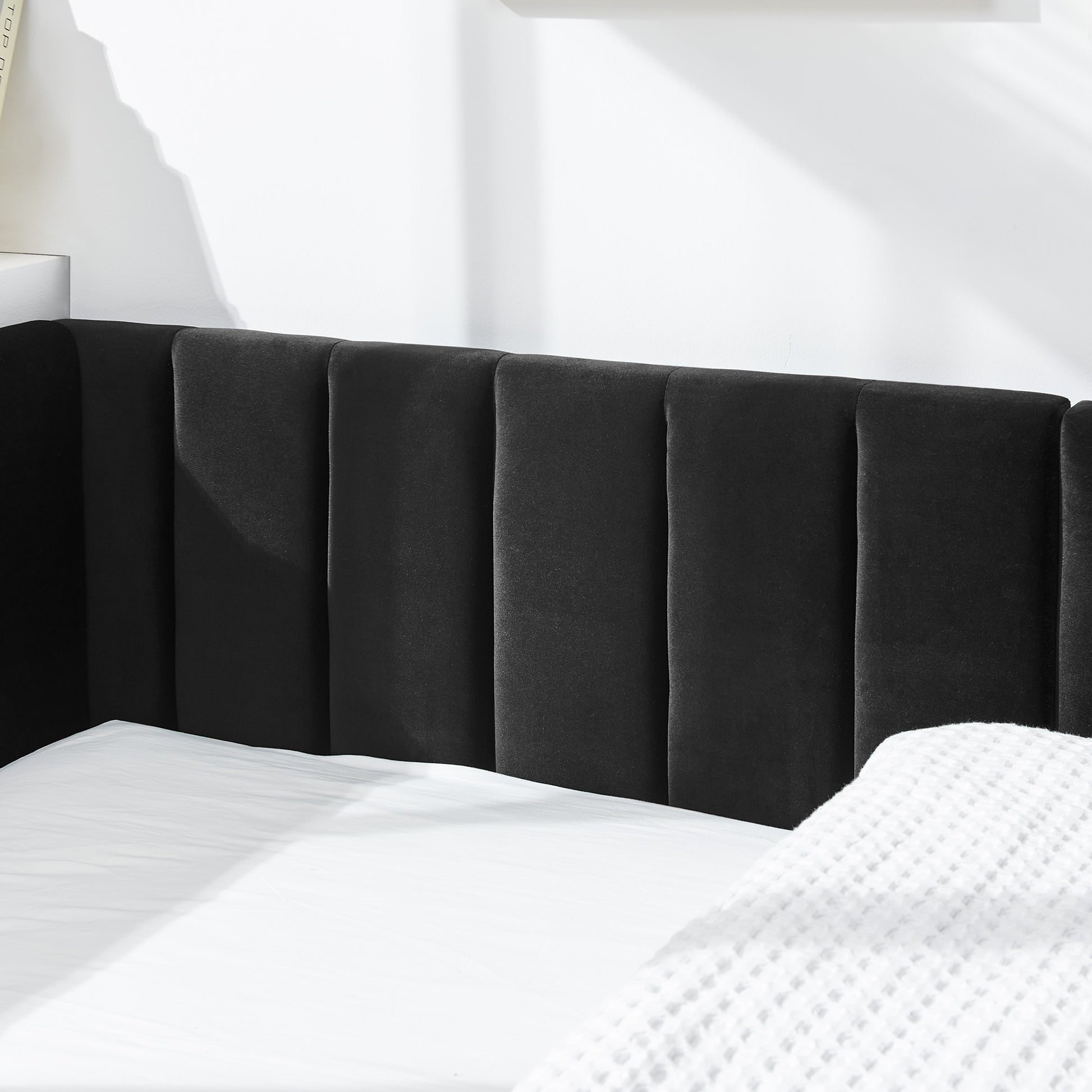 Full Size Upholstered Tufted Bed Frame, Sofa Bed Frame With Comfortable Backrest And Armrests, Full Size Bed For Bedroom, Living Room,Velvet-Black 81x60x29.5