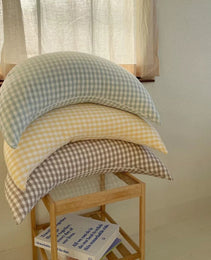 Baby Pillow Newborn Nursing Pillows Plaid Cotton Moon Shape Maternity Breastfeeding Pillow Bedding Cushion Sofa Throw Pillow Baby Room Decoration
