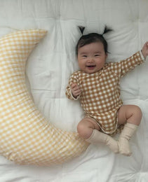 Baby Pillow Newborn Nursing Pillows Plaid Cotton Moon Shape Maternity Breastfeeding Pillow Bedding Cushion Sofa Throw Pillow Baby Room Decoration