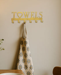 Metal Wall-Mounted Towel Hook,6-Hook Space-Saving Storage With Sturdy Row Design