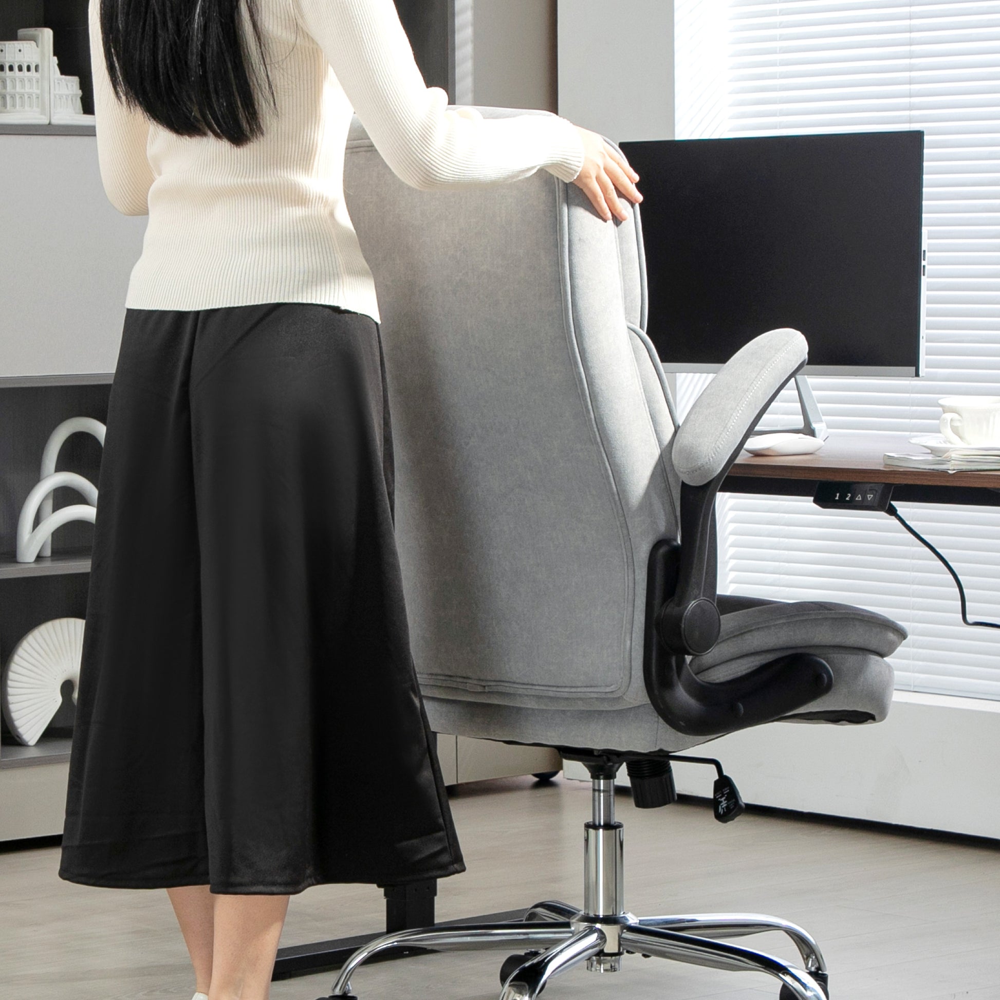 Executive Office Chair, Desk Chair with Flip-up Armrest, Diamond Fabric Computer Chair for Home Office, Gray