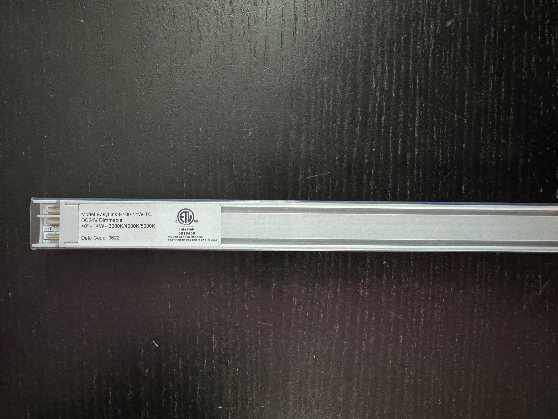 EasyLink-H100-14W 3CCT 24V DIM 40" - Your Radiant Path to Limitless Custom Illumination!