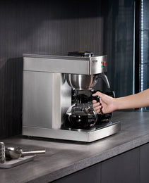 3-Station Commercial Coffee Brewer – 6-Minute Rapid Brew with 3 Warming Plates & 3 Carafes