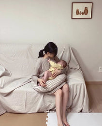 Baby Pillow Newborn Nursing Pillows Plaid Cotton Moon Shape Maternity Breastfeeding Pillow Bedding Cushion Sofa Throw Pillow Baby Room Decoration