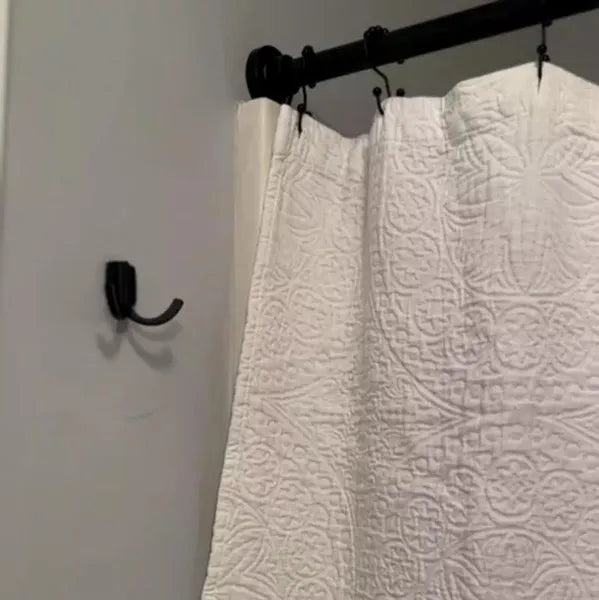 Modern Octopus Hook Matte Black: Cast Aluminum Towel Hook, Powder-Coated, 20lb Capacity