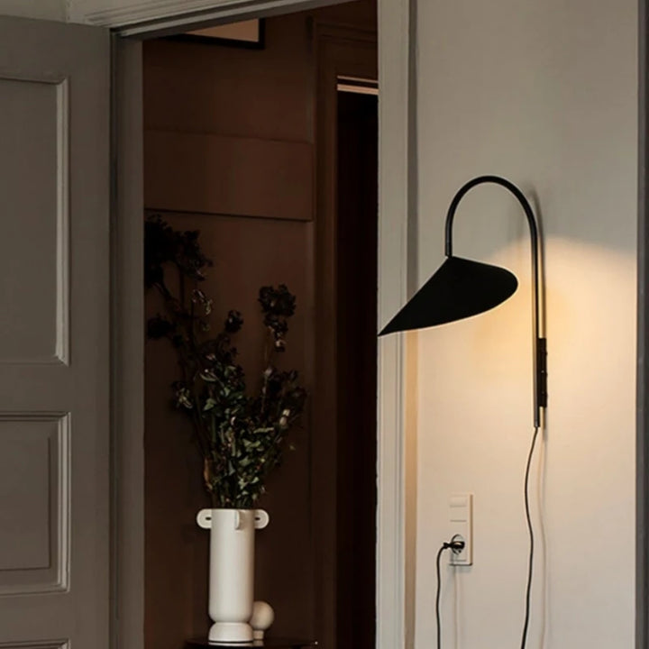 Nordic Style Iron Wall Lamp Minimalist Ins Wall Sconce for Bedroom Headboard Living Room Hallway Entryway Soft Ambient Lighting
