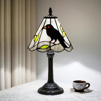 Tiffany Style Black Cat Stained Glass Table Lamp Cute Small Quirky Table Lamp Bedroom Bedside Lamp Living Room Dining Room Office Decoration Desk Lamp Home Decoration Creative Gift Scene Props