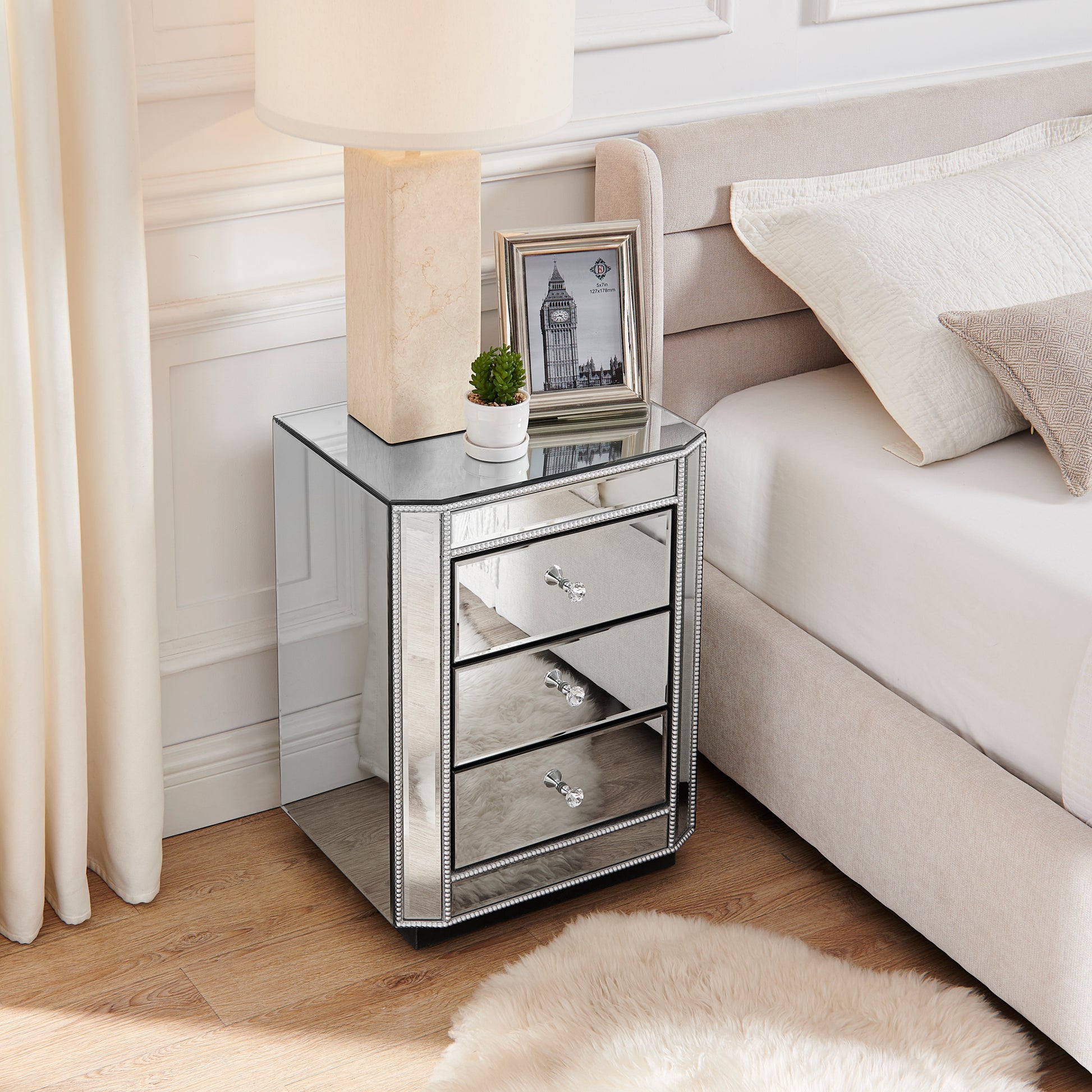 3-Drawer Mirrored Nightstand Bedside Table, Modern End Side Table, Mirrored Nightstand, Mirrored Side Table For Living Room, Bedroom, Entryway 17.7W X 13.8D X 23.6H