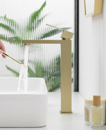 Brushed Gold Bathroom Faucet With Up Drain, Brushed Gold Faucet For Bathroom Sink, Single Hole Bathroom Faucet Modern Single Handle Vanity Basin Faucet