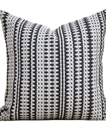 Modern Minimalist And Luxurious Pillows