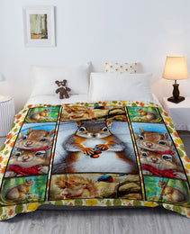 1pc Cute Cartoon Squirrel Printed Blanket, Soft And Skin Friendly Casual Blanket, Cover Blanket, Multi Scene Warm Decorative Blanket, Suitable For All Seasons