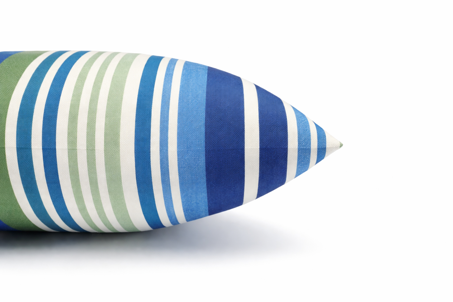 2 Pack Outdoor Throw Pillows, Waterproof & Fade-Resistant Patio Cushions For Garden, Porch, Poolside Furniture - Soft & Comfortable Decorative Pillow Covers 18x18 Inch, Striped Rich Navy Blue