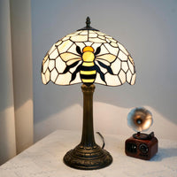 Tiffany Style Black Cat Stained Glass Table Lamp Cute Small Quirky Table Lamp Bedroom Bedside Lamp Living Room Dining Room Office Decoration Desk Lamp Home Decoration Creative Gift Scene Props