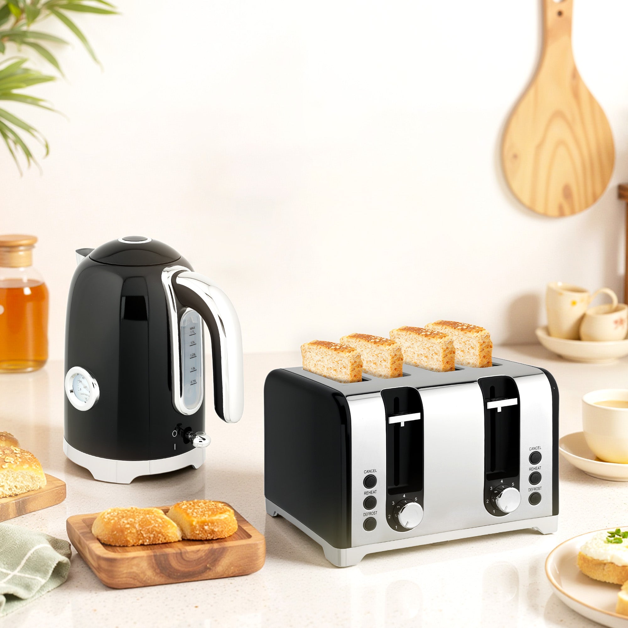 Retro Black Breakfast Set: 1.7L Rapid-Boil Kettle & 4-Slice Toaster – Vintage Curves with Real-Time Temperature Gauge