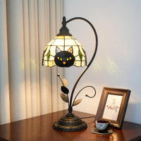 Tiffany Style Black Cat Stained Glass Table Lamp Cute Small Quirky Table Lamp Bedroom Bedside Lamp Living Room Dining Room Office Decoration Desk Lamp Home Decoration Creative Gift Scene Props