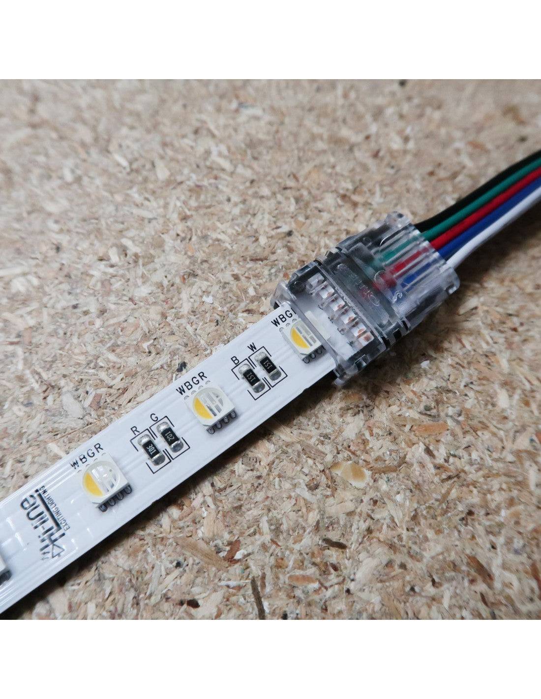 Strip Connector RGBW
